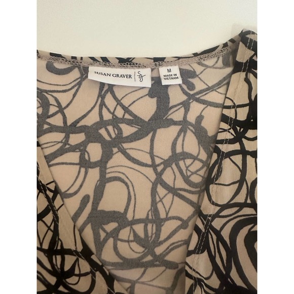Women M Beige wrap style blouse water color abstract Susan Graver 3/4 sleeve - Picture 2 of 8